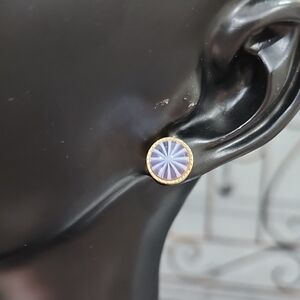 VINTAGE AVON BLUE and WHITE SWIRL STUD EARRINGS